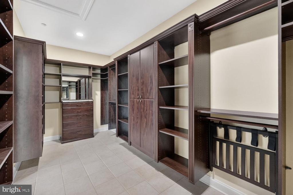 4803 SMOKEY COURT