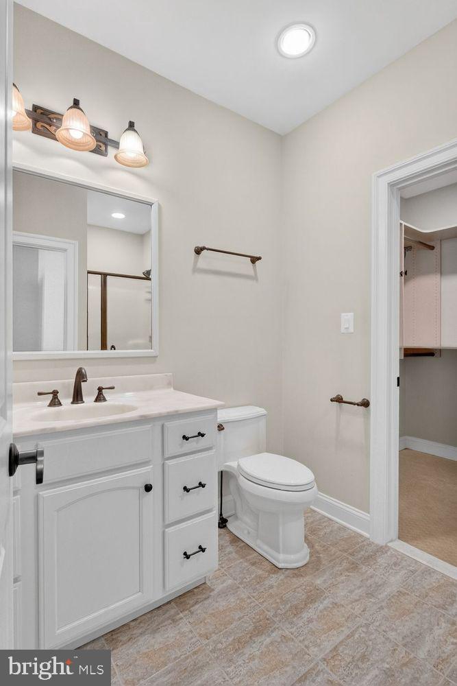 4803 SMOKEY COURT