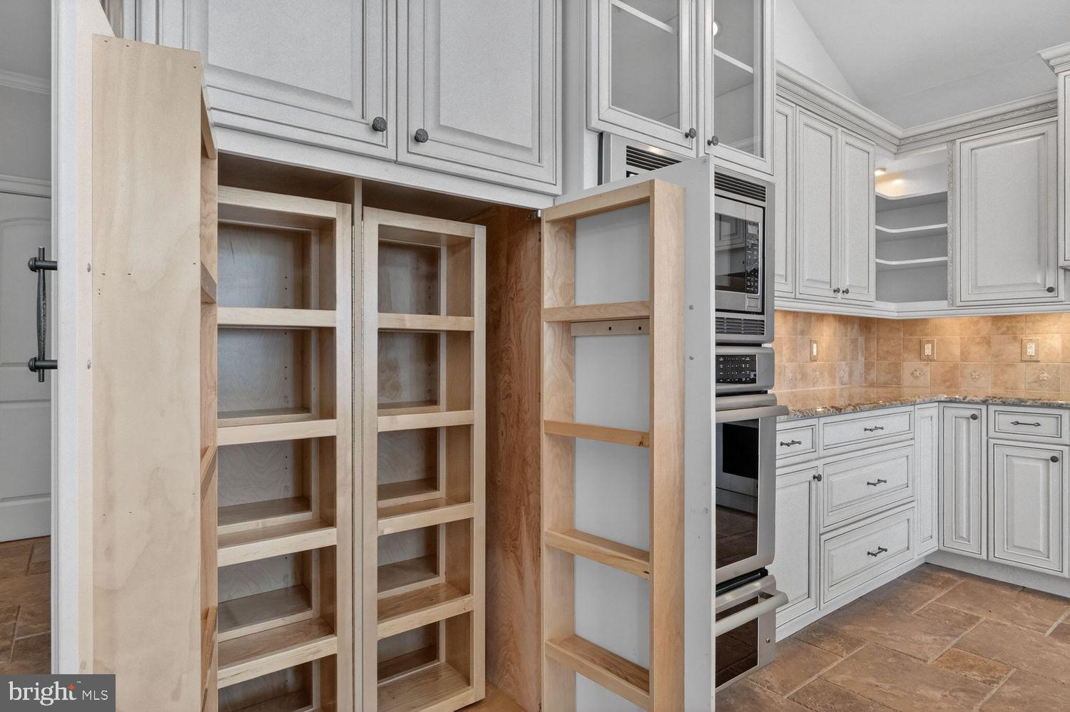 4803 SMOKEY COURT