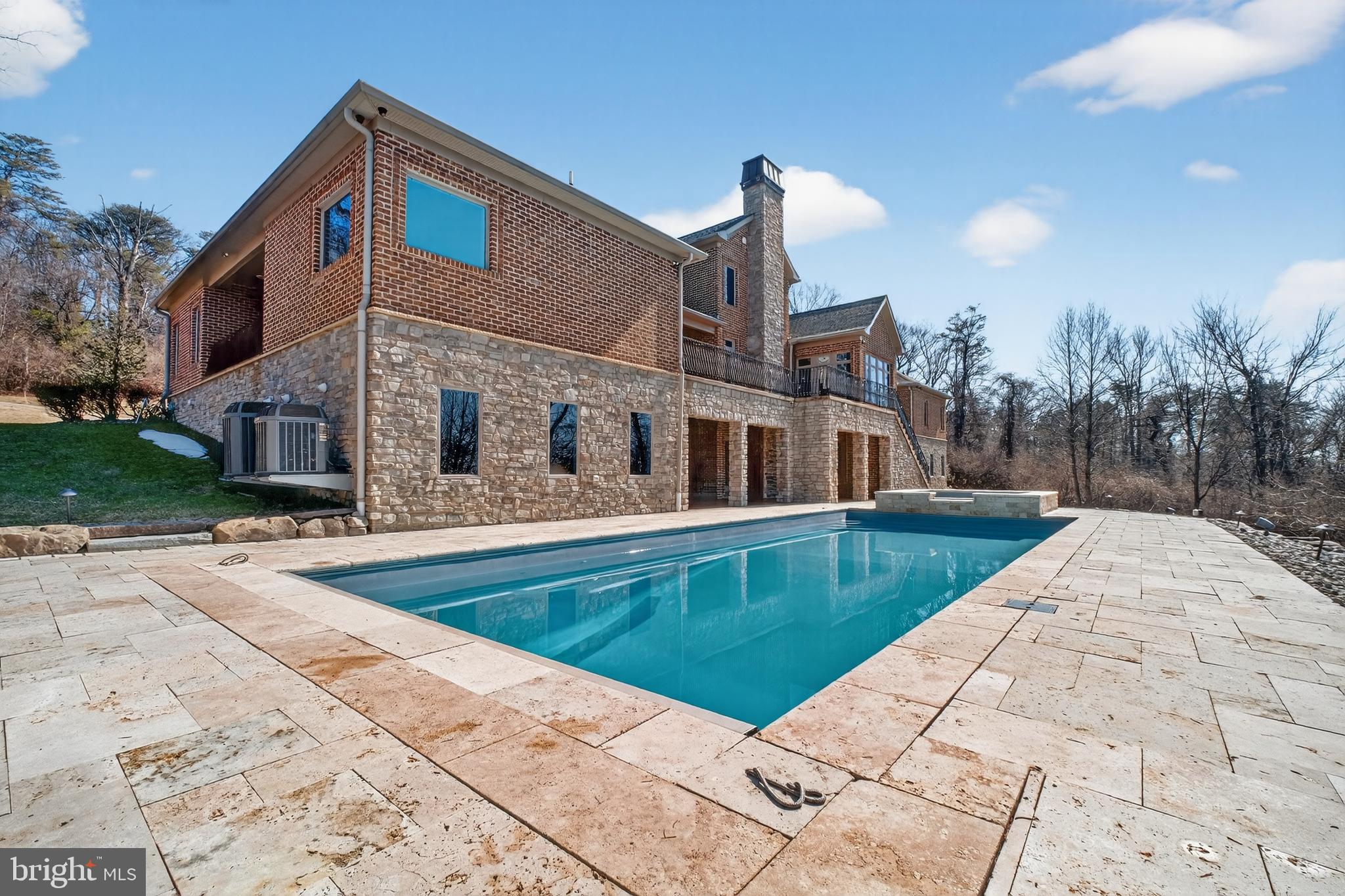 4803 SMOKEY COURT