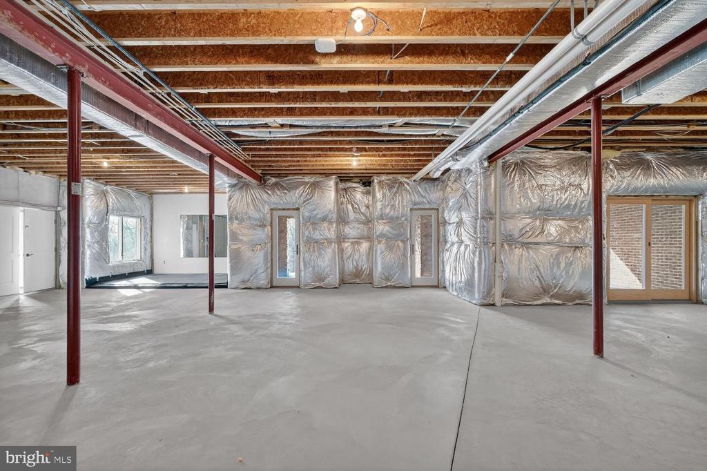 4803 SMOKEY COURT