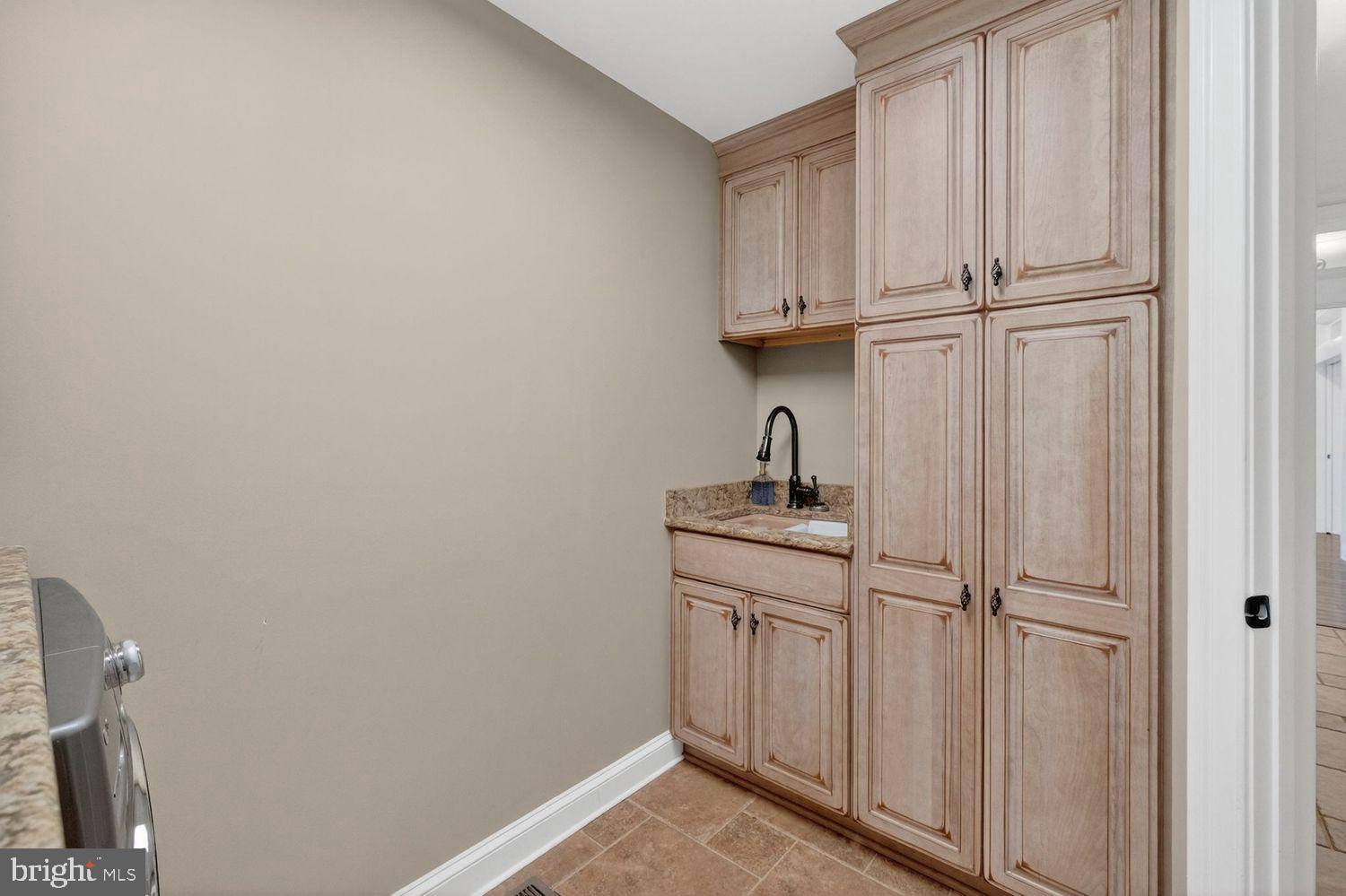 4803 SMOKEY COURT