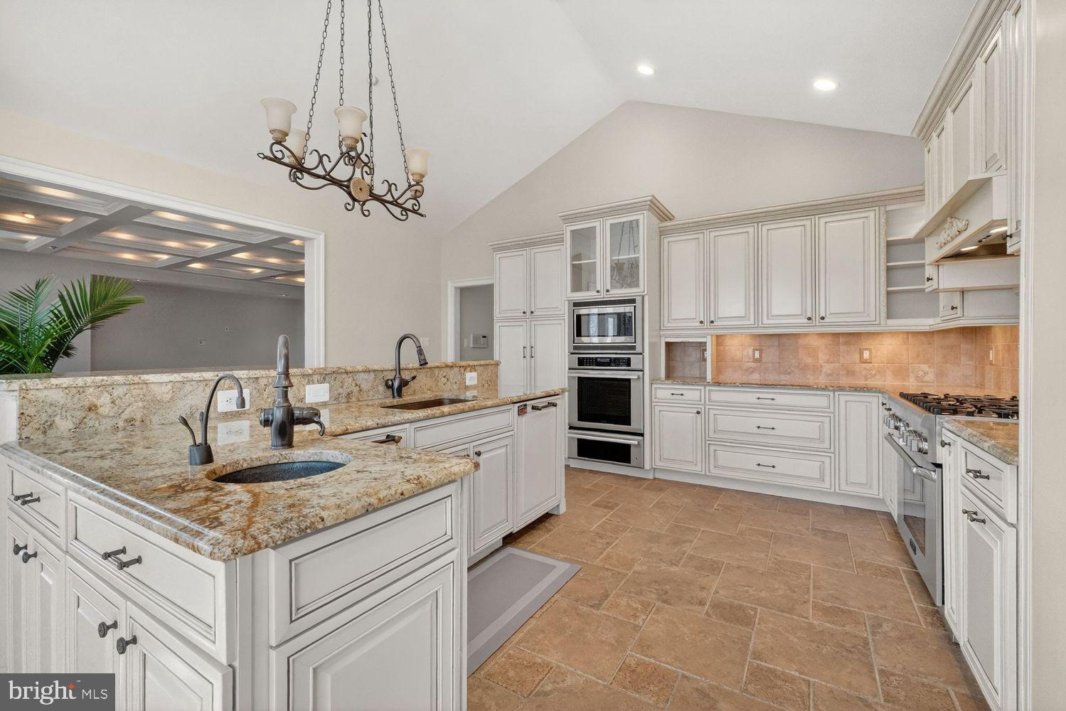 4803 SMOKEY COURT