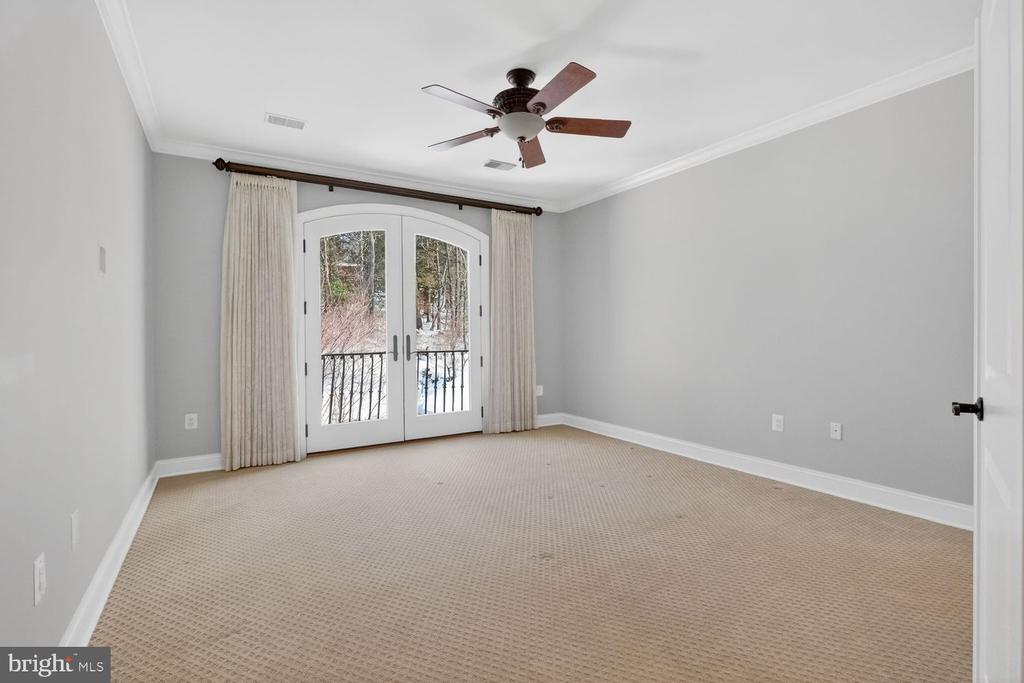 4803 SMOKEY COURT
