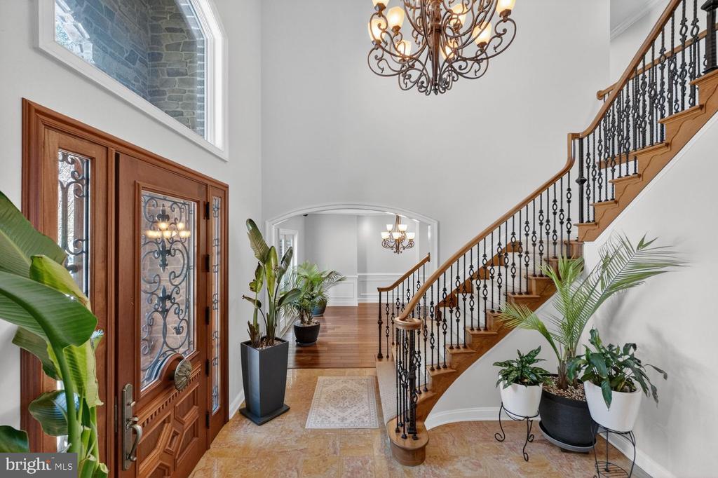4803 SMOKEY COURT