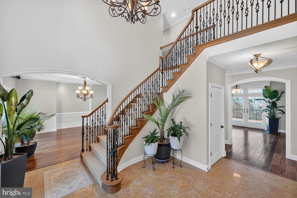 4803 SMOKEY COURT