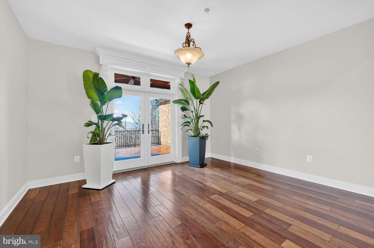 4803 SMOKEY COURT