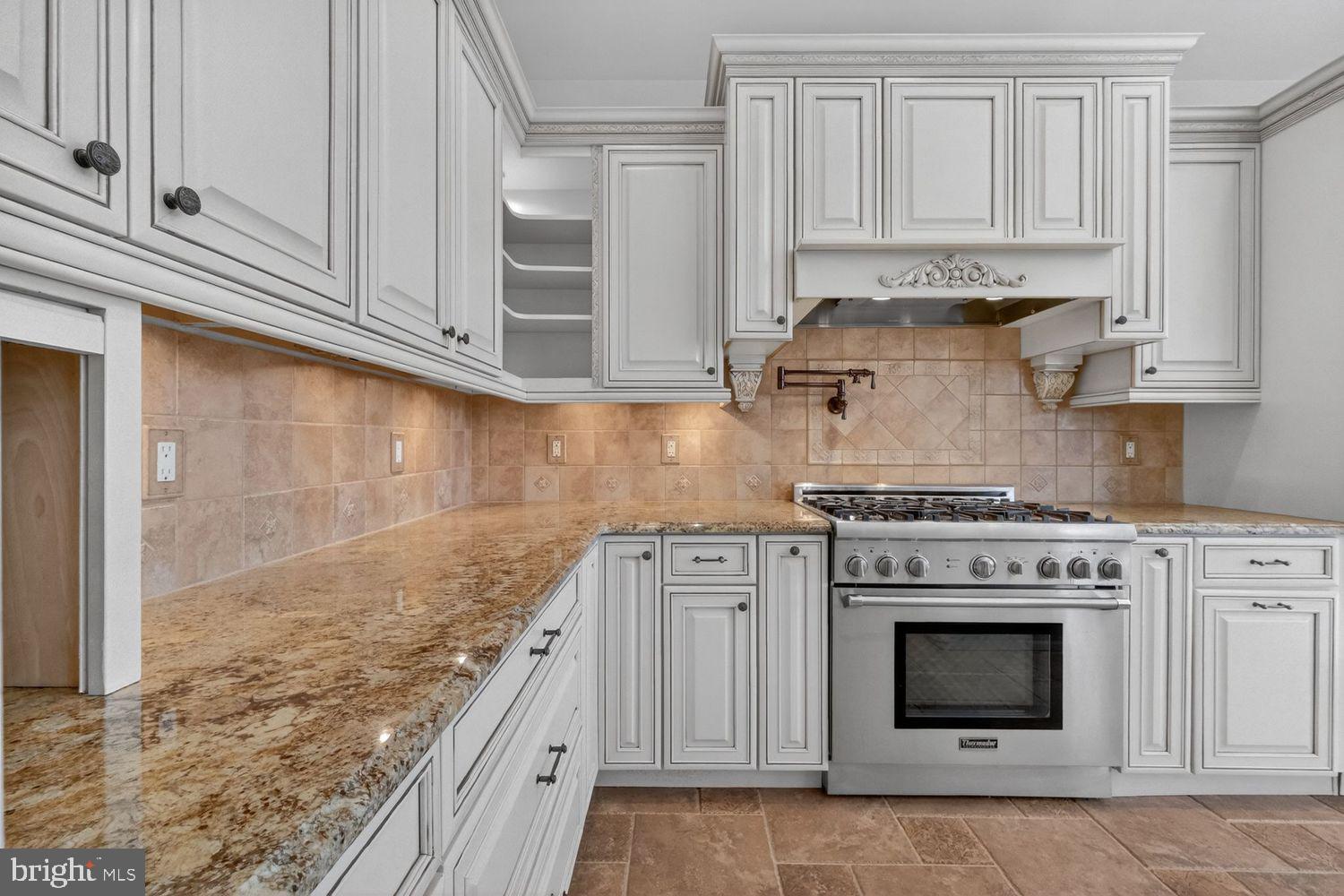 4803 SMOKEY COURT