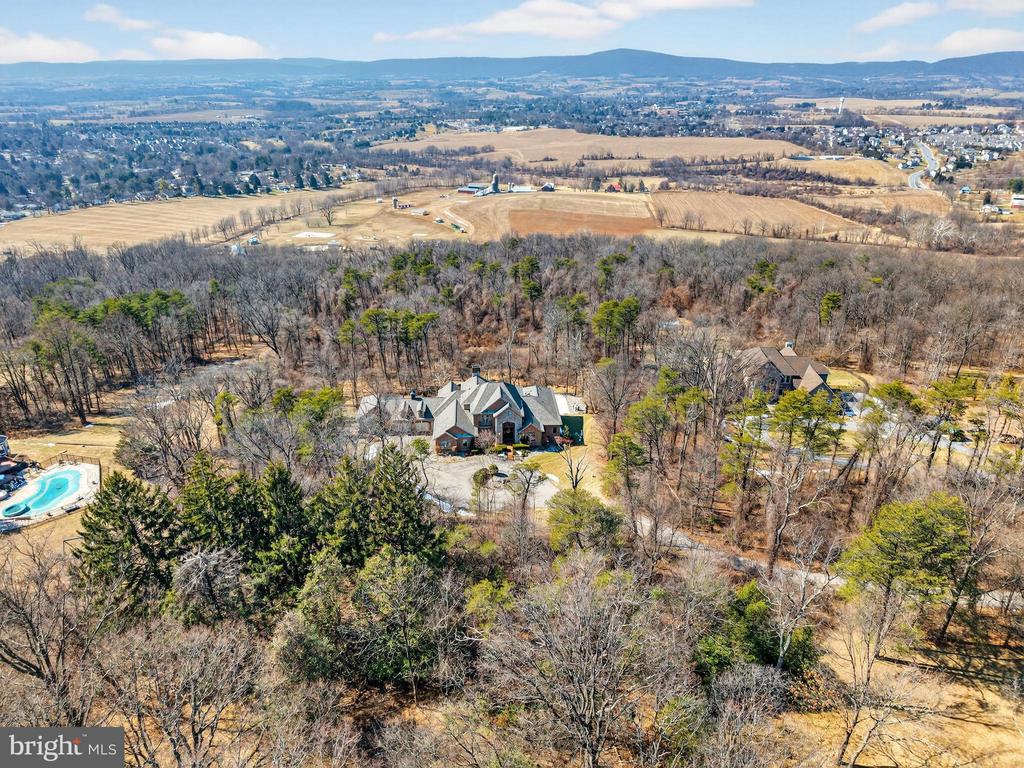 4803 SMOKEY COURT