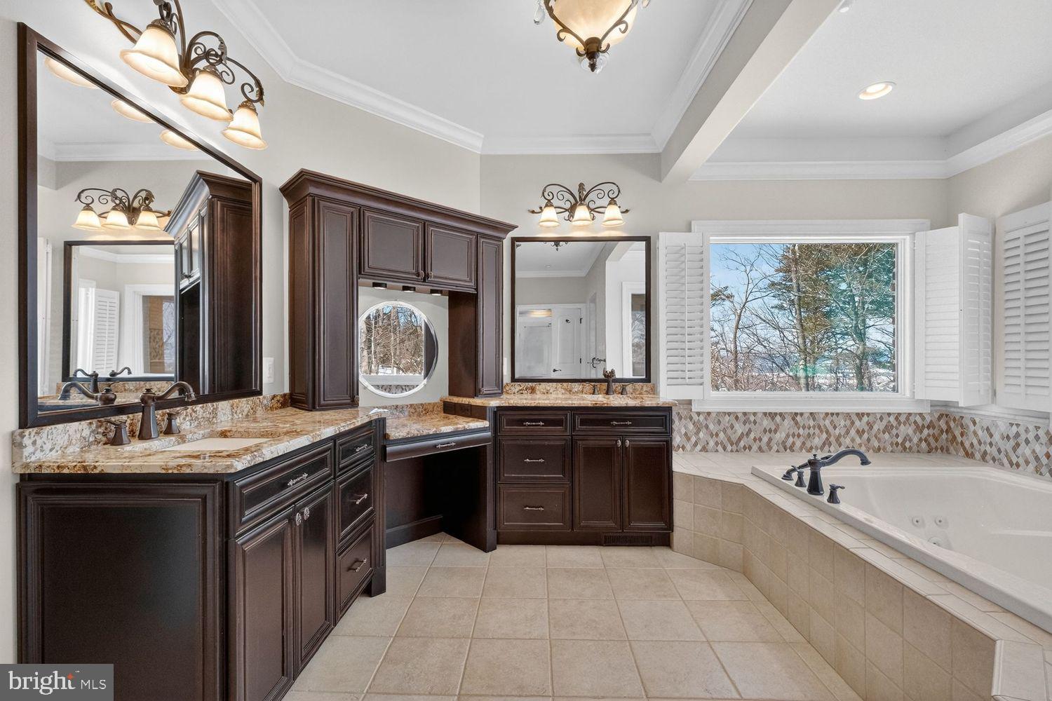 4803 SMOKEY COURT