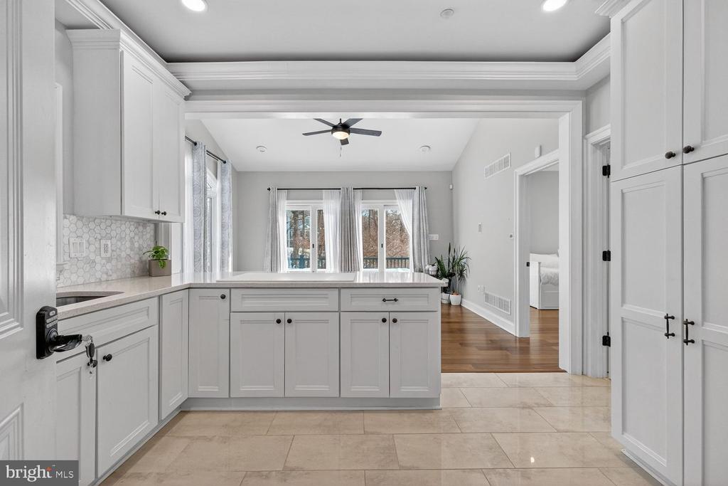 4803 SMOKEY COURT