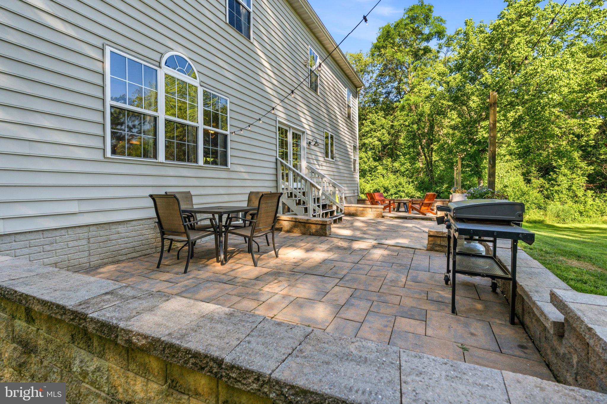 8494 DEVON LANE