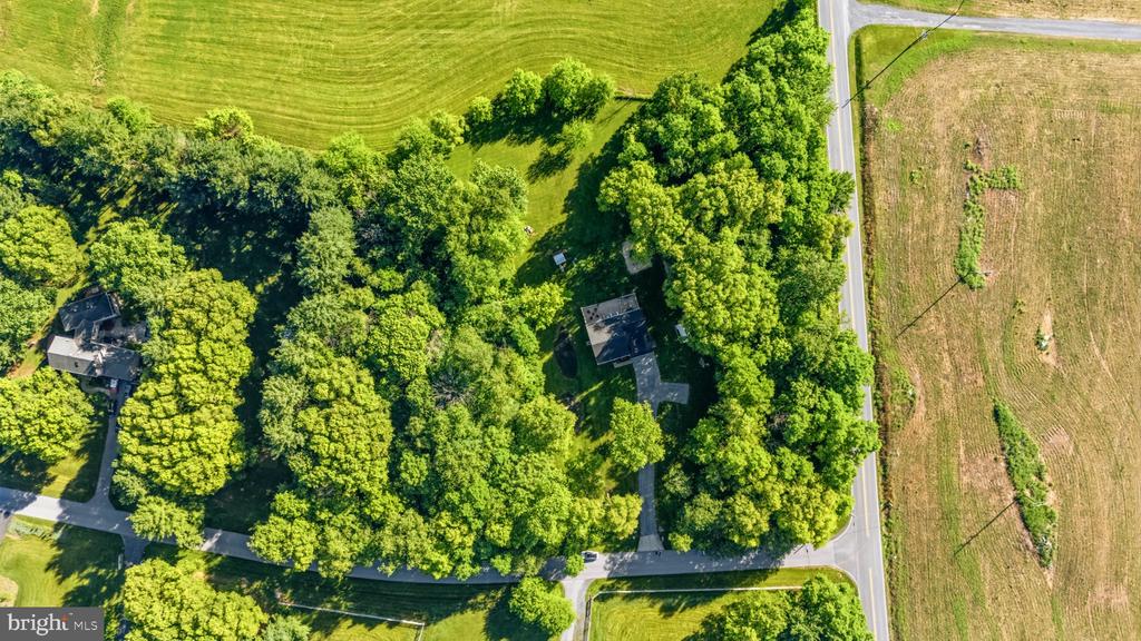 8494 DEVON LANE