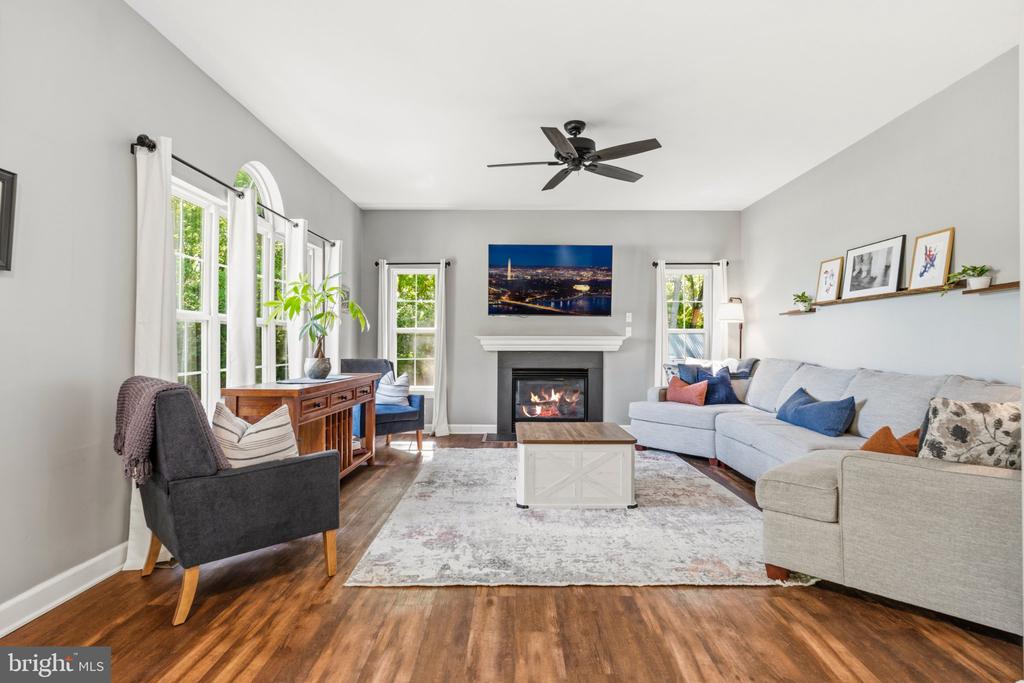 8494 DEVON LANE
