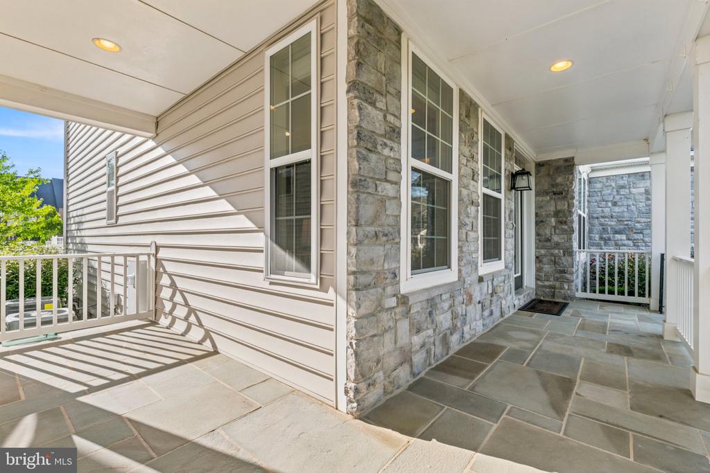 731 HOLDEN ROAD