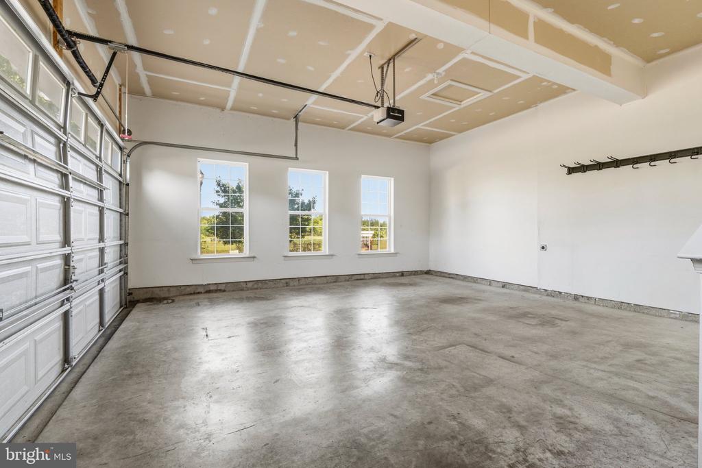 731 HOLDEN ROAD
