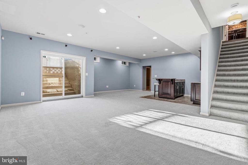 731 HOLDEN ROAD