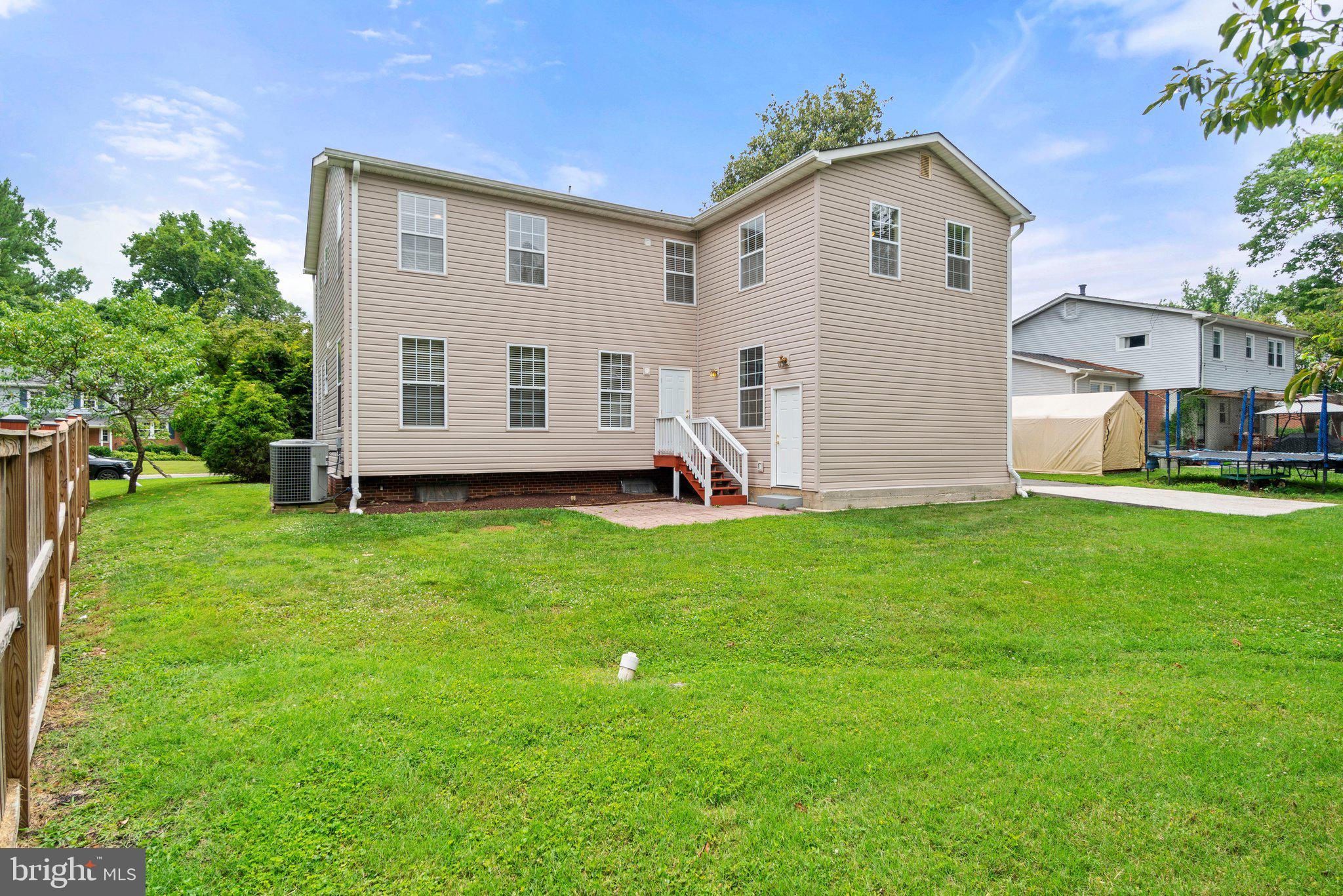 5 Redbud Ct
