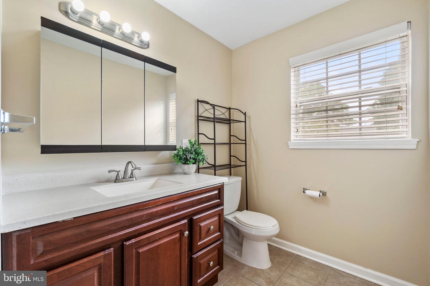 5 Redbud Ct