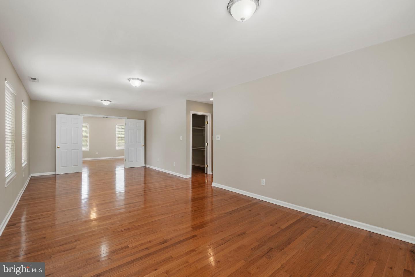 5 Redbud Ct