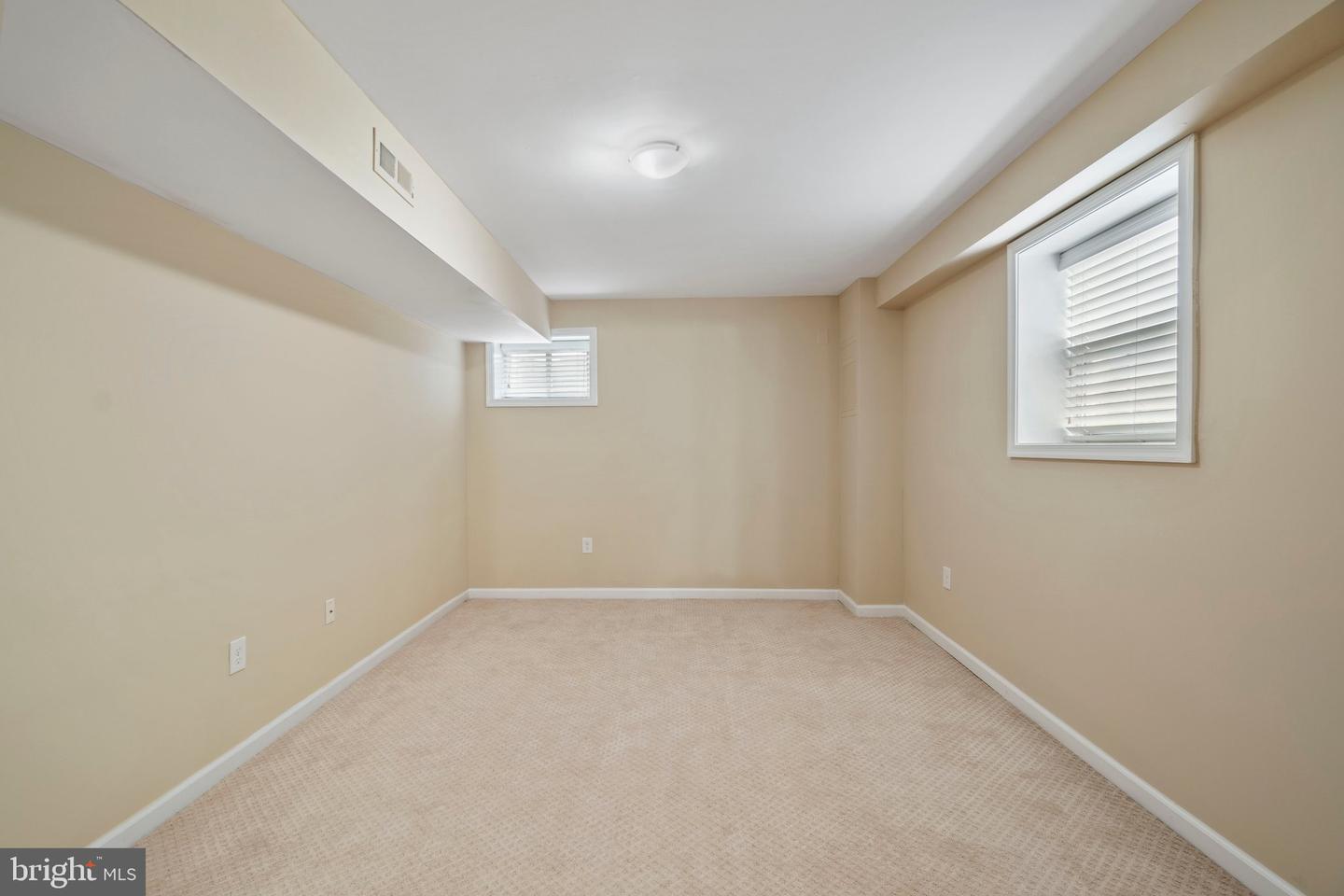 5 Redbud Ct