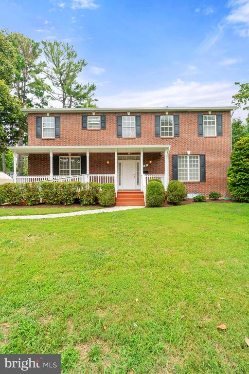5 Redbud Ct