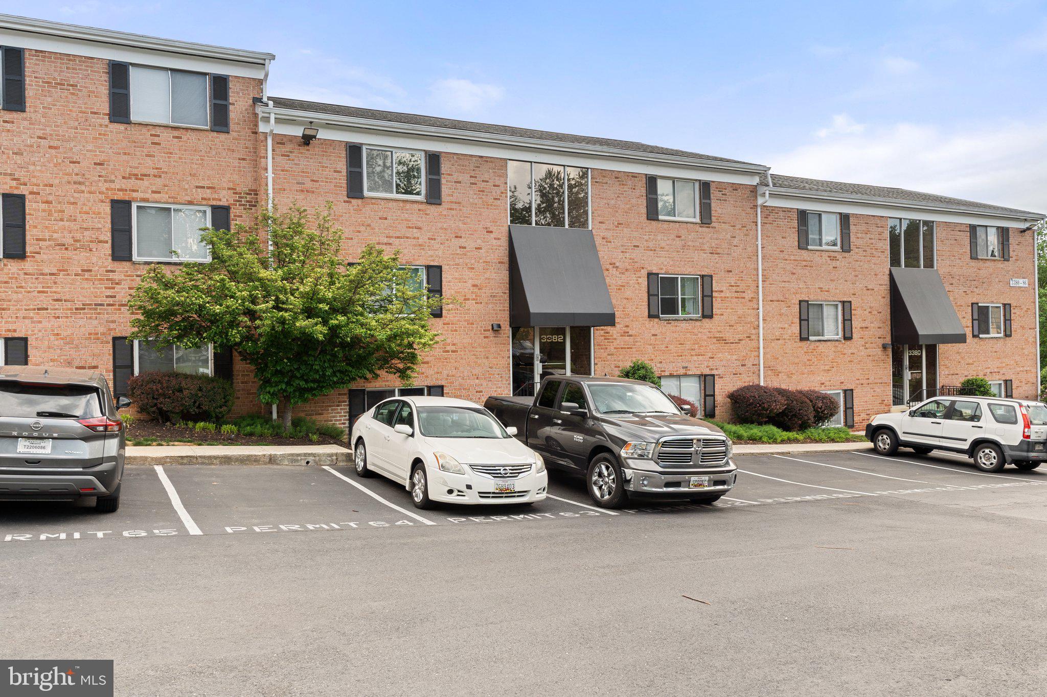 3382 HEWITT AVE #302