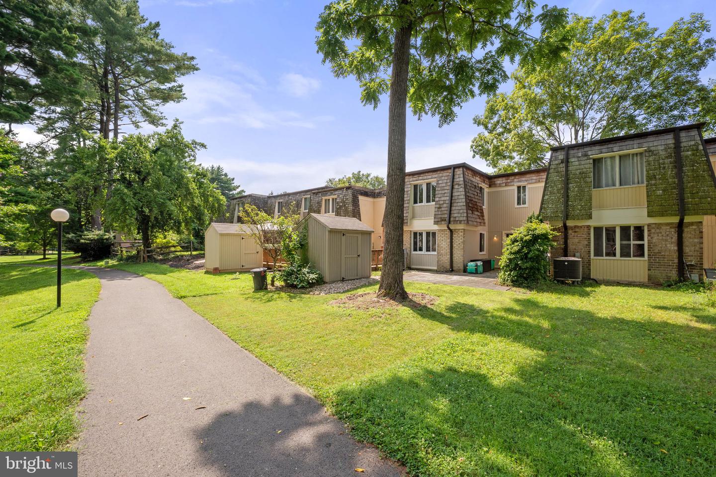 10565 Cambridge Ct