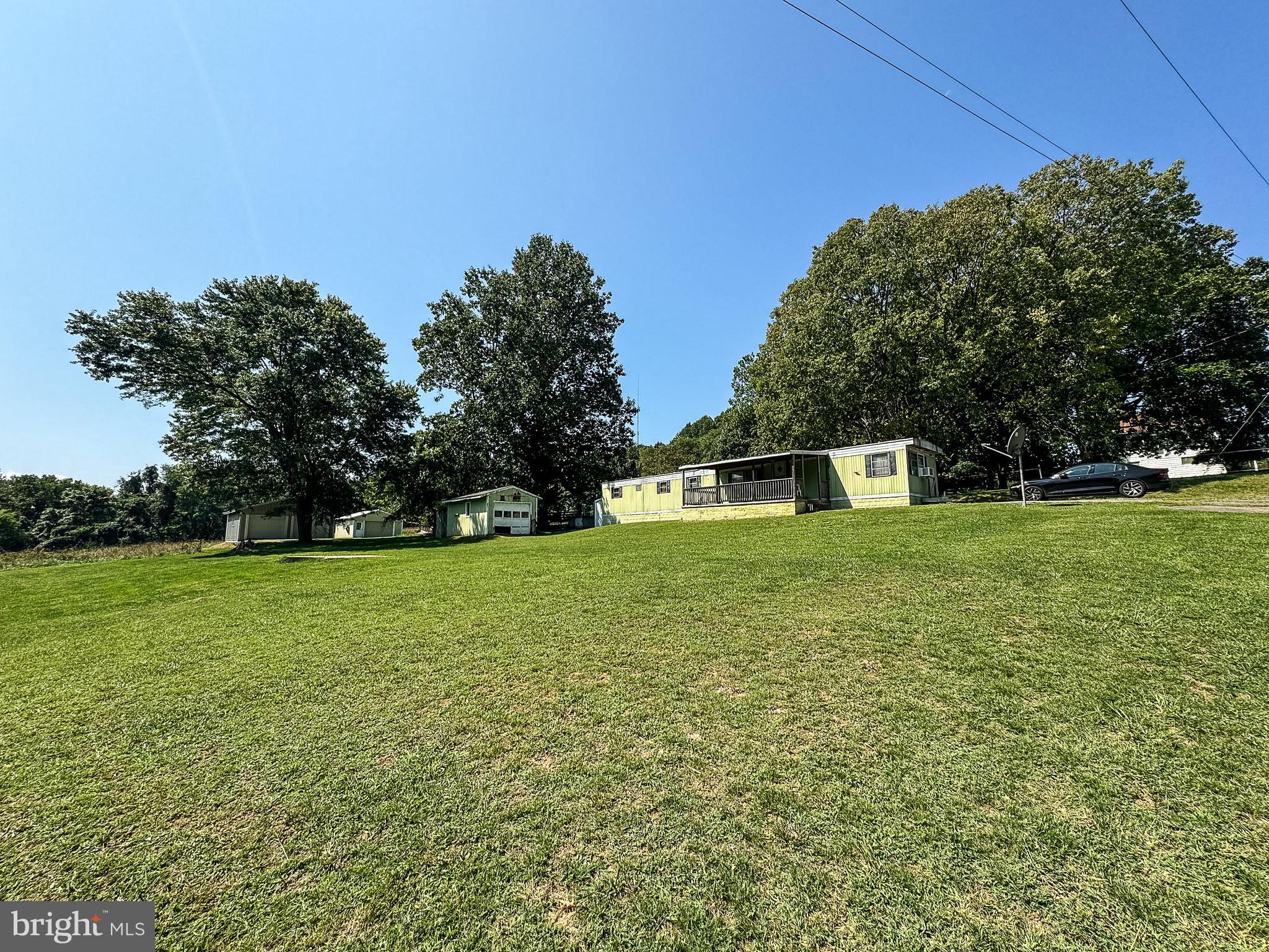 18047 Pleasantville Rd