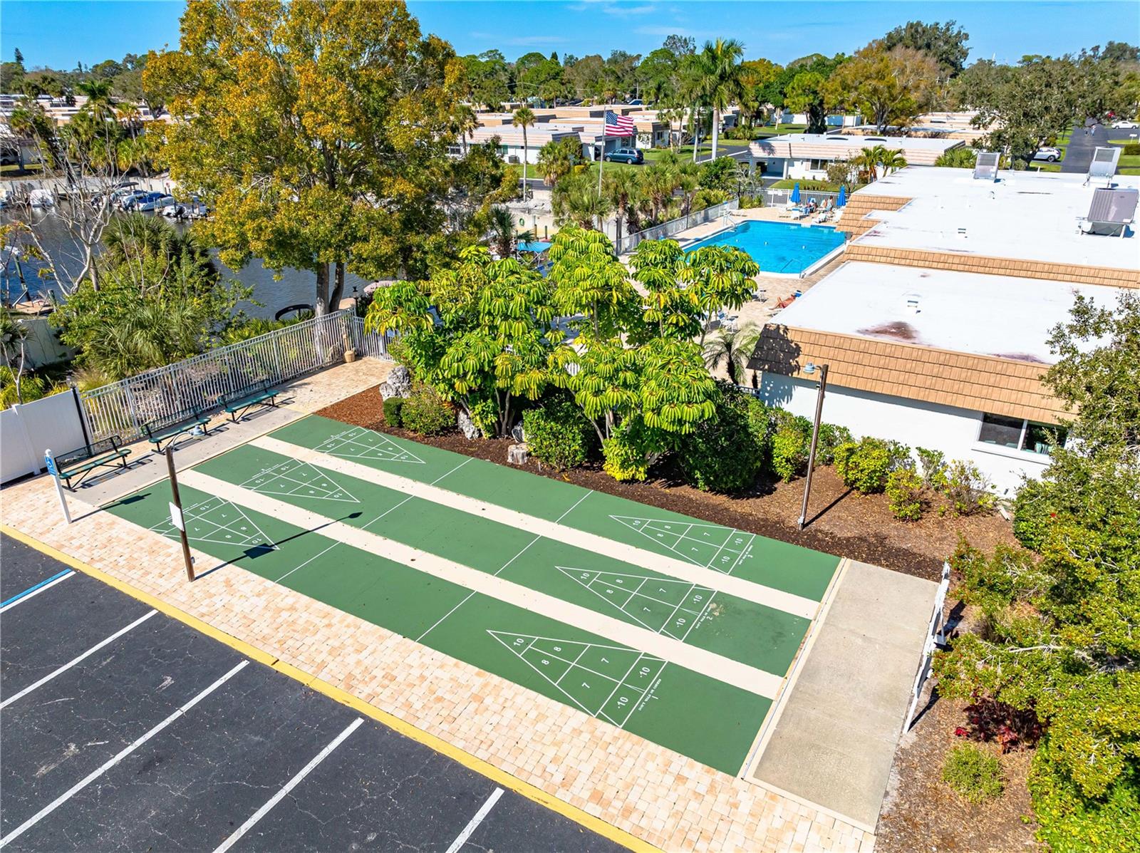 2419 RIVERBLUFF PKWY #V233