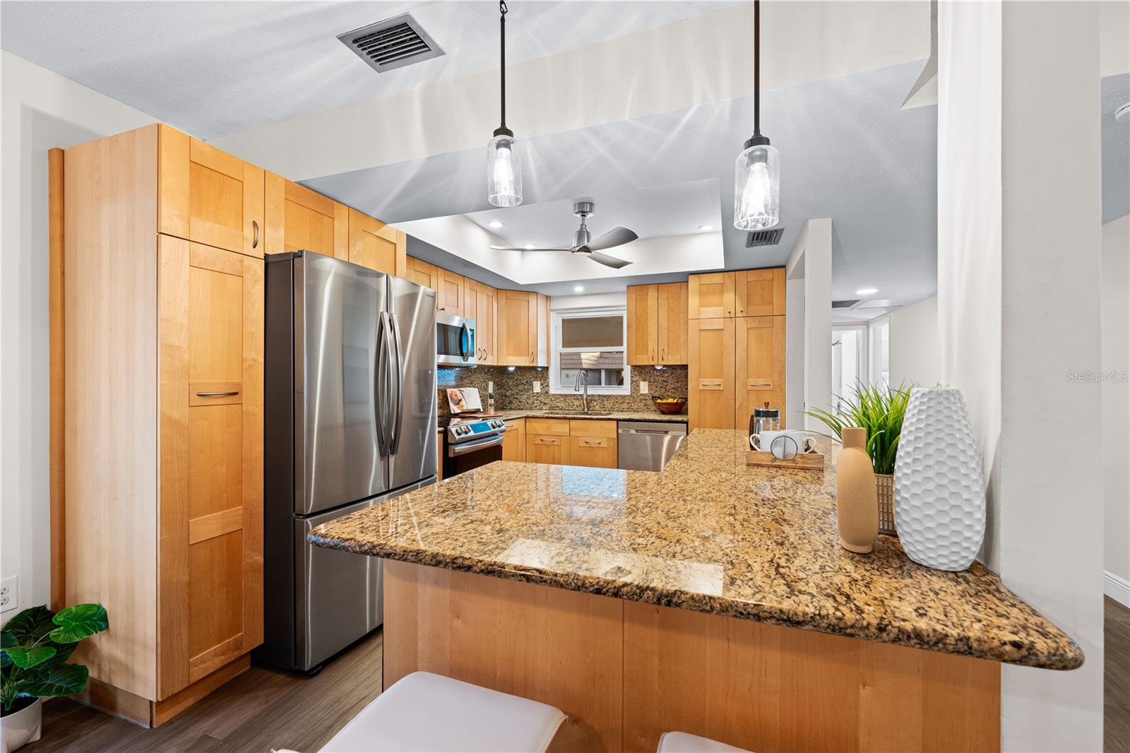 2419 RIVERBLUFF PKWY #V233