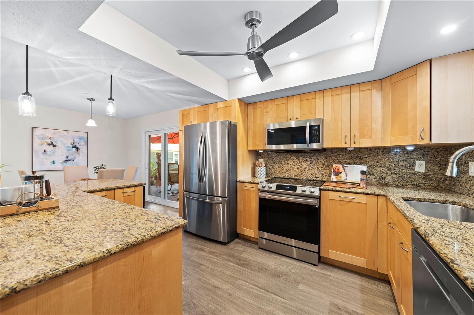 2419 RIVERBLUFF PKWY #V233