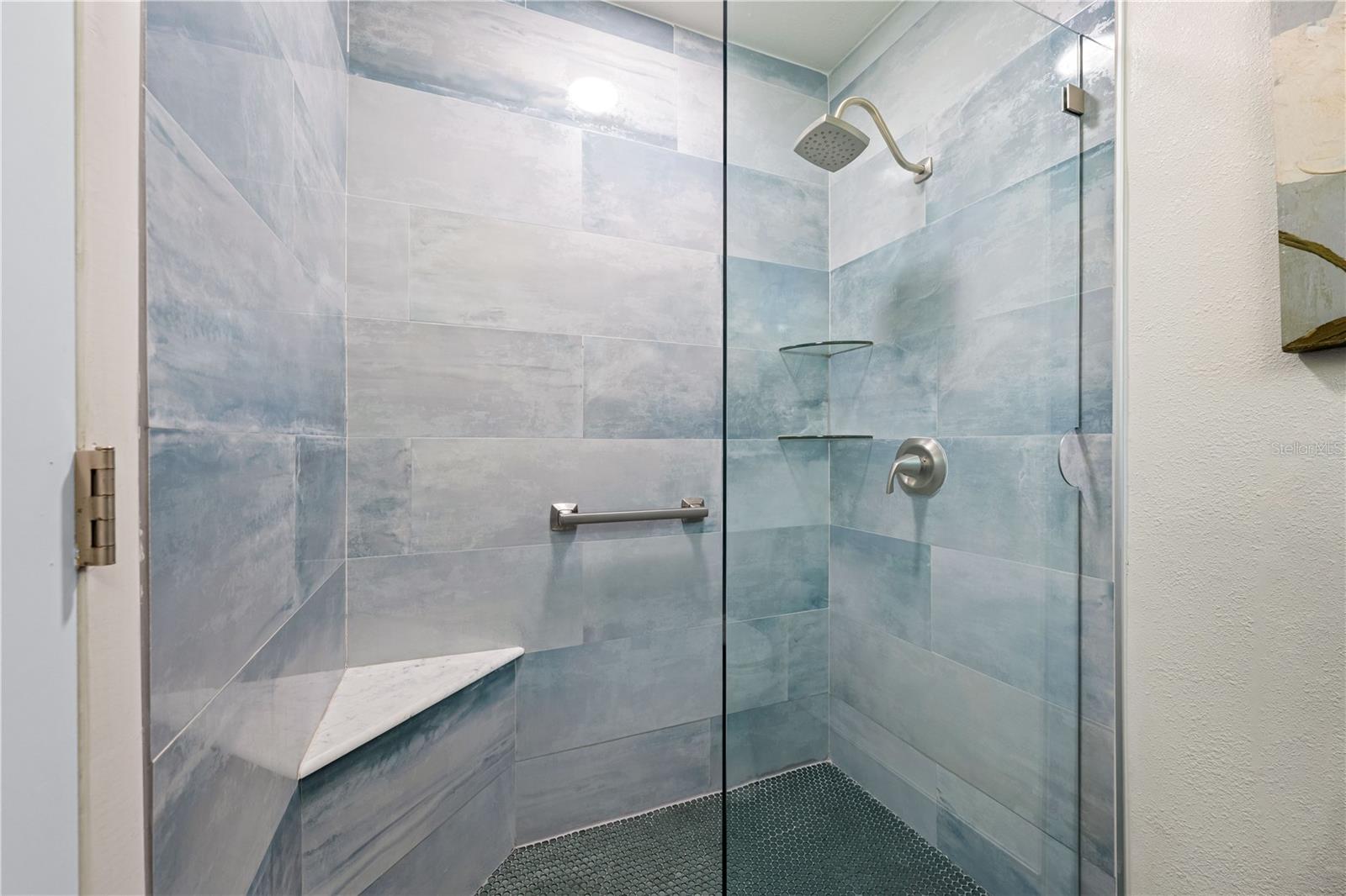 2419 RIVERBLUFF PKWY #V233