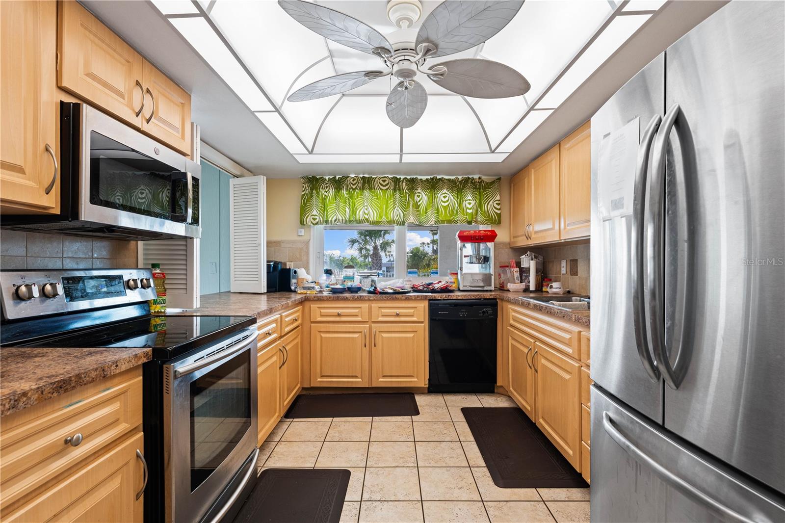 2419 RIVERBLUFF PKWY #V233