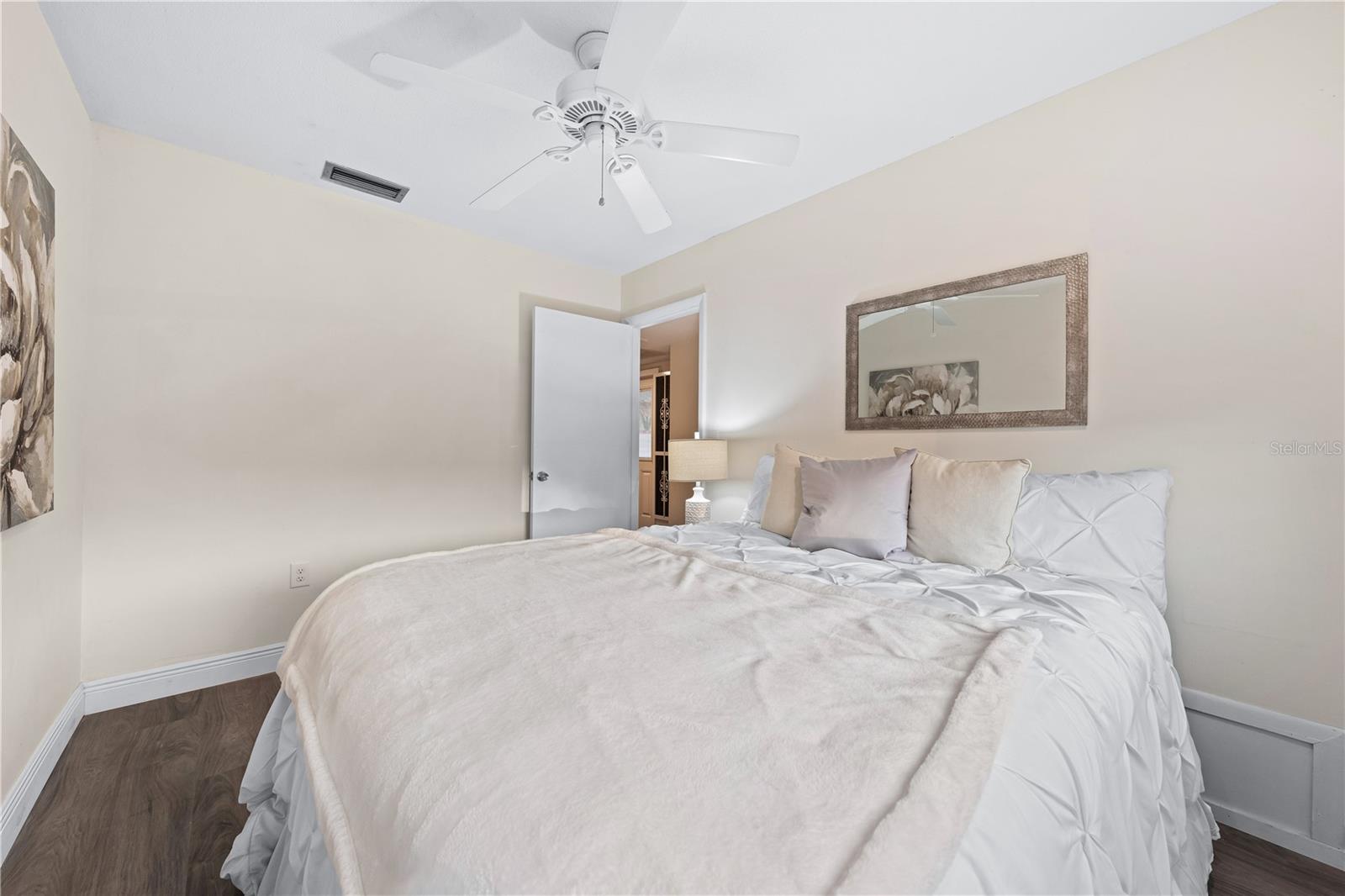 2419 RIVERBLUFF PKWY #V233