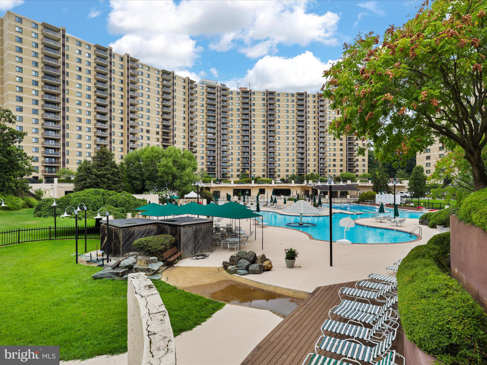 205 YOAKUM PARKWAY 301