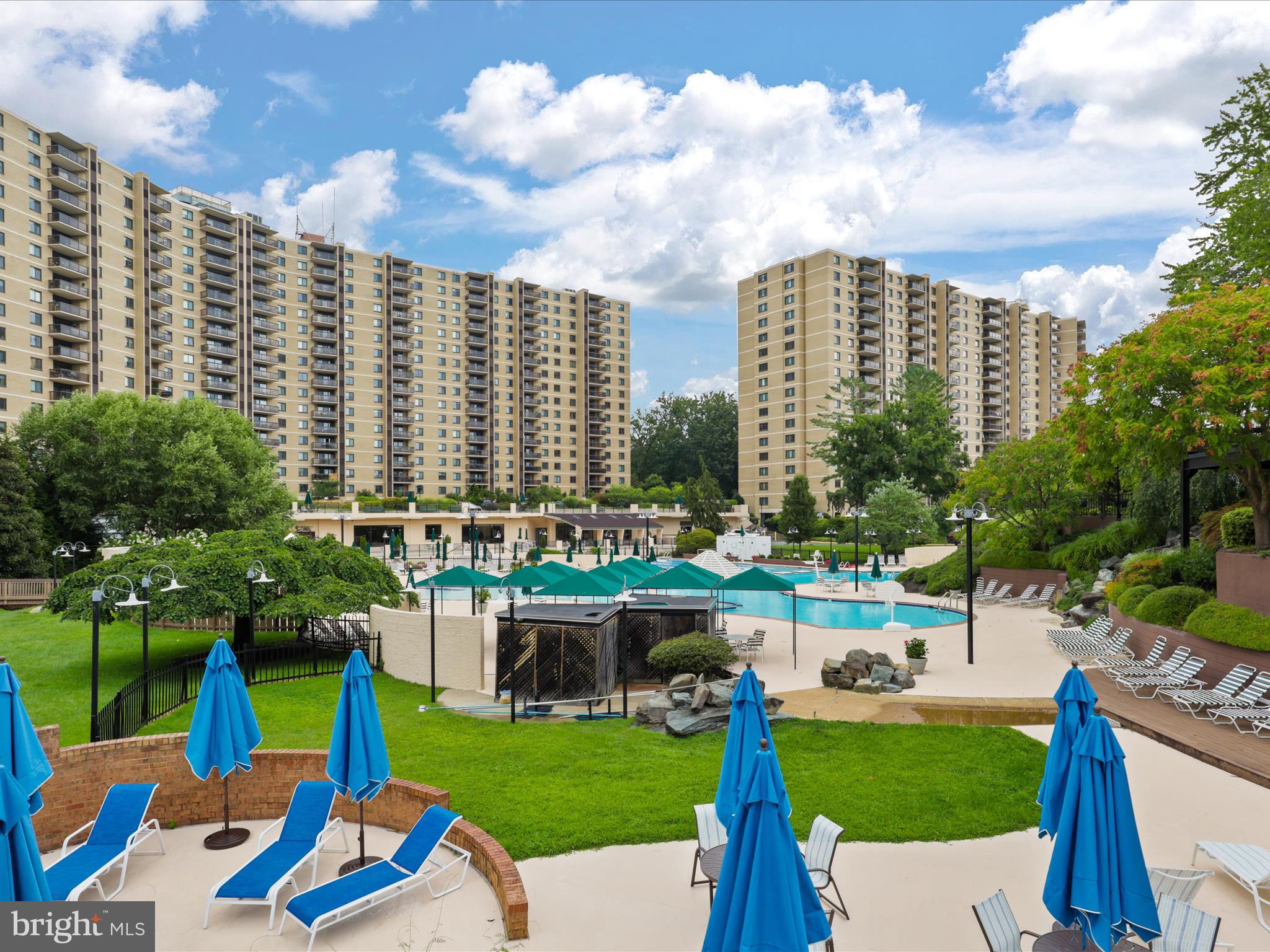205 YOAKUM PARKWAY 301