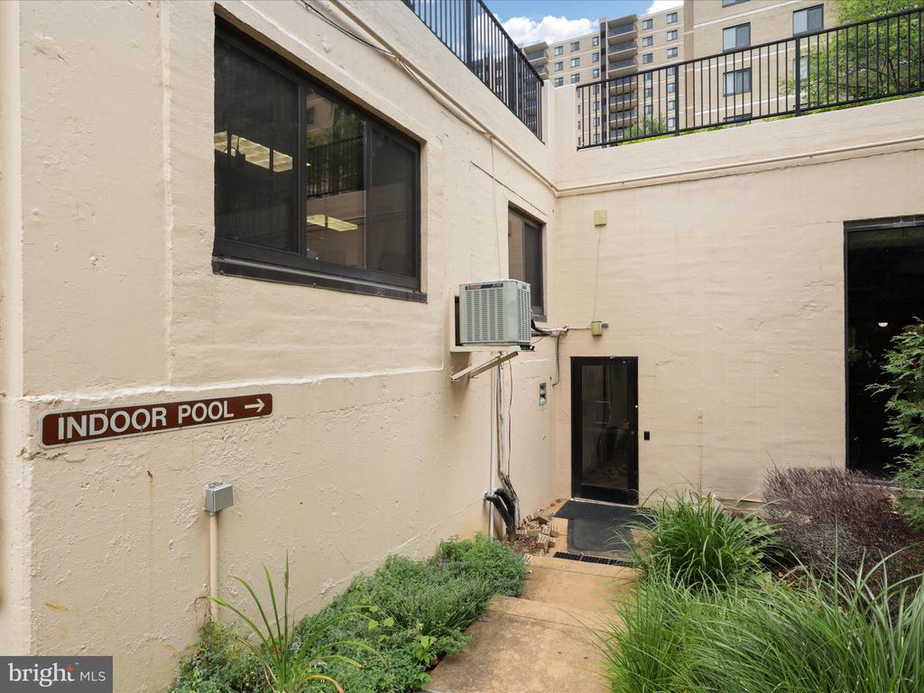 205 YOAKUM PARKWAY 301