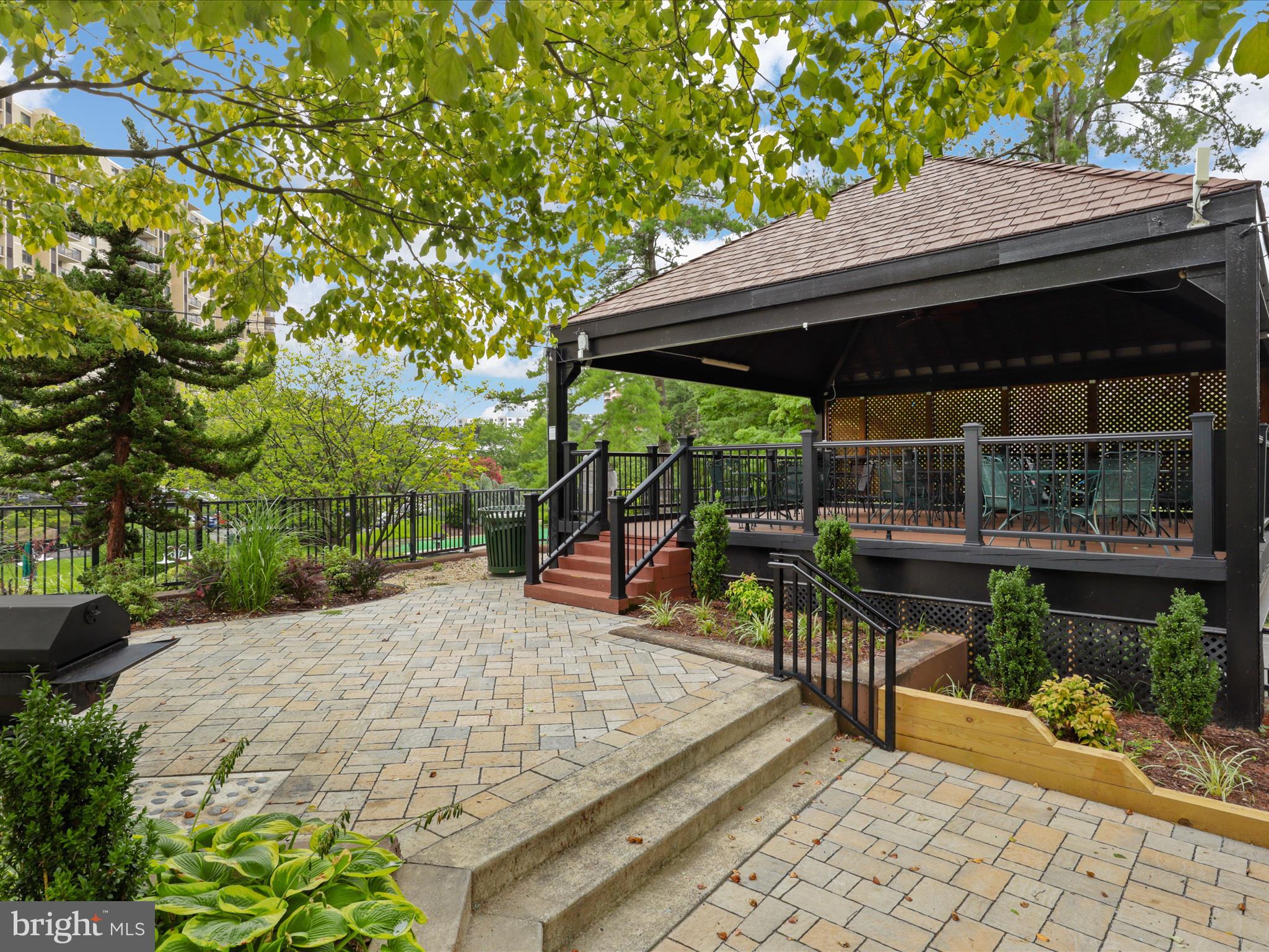 205 YOAKUM PARKWAY 301