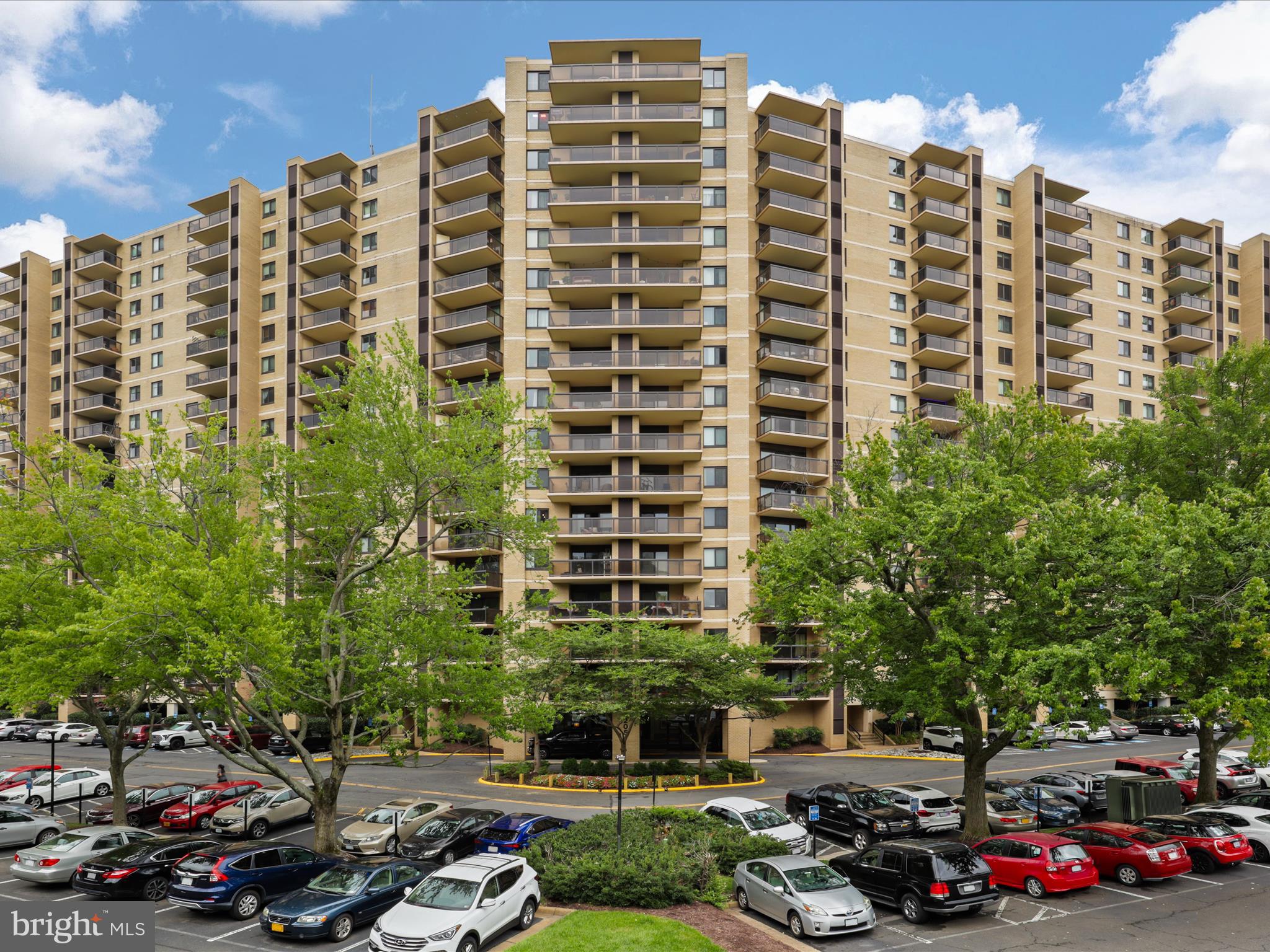 205 YOAKUM PARKWAY 301