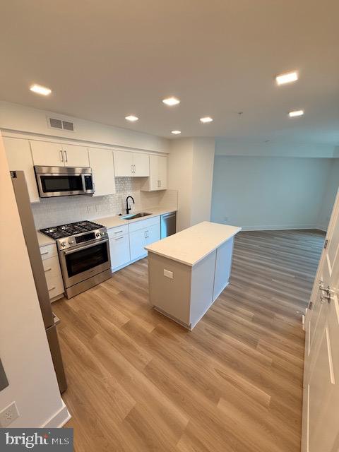 701 N HENRY STREET 211