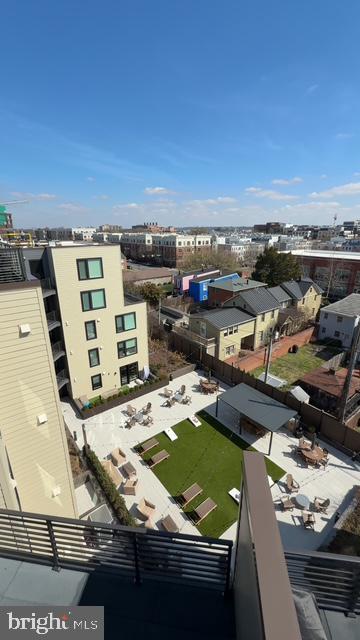 701 N HENRY STREET 211