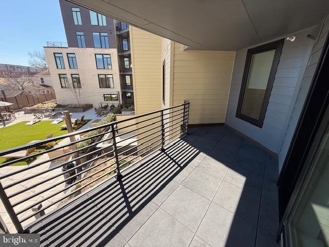 701 N HENRY STREET 211