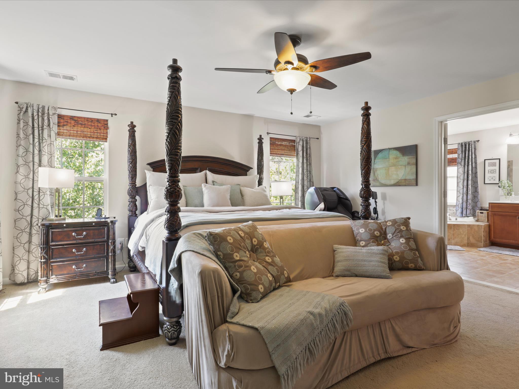 8033 ANNETTE DRIVE