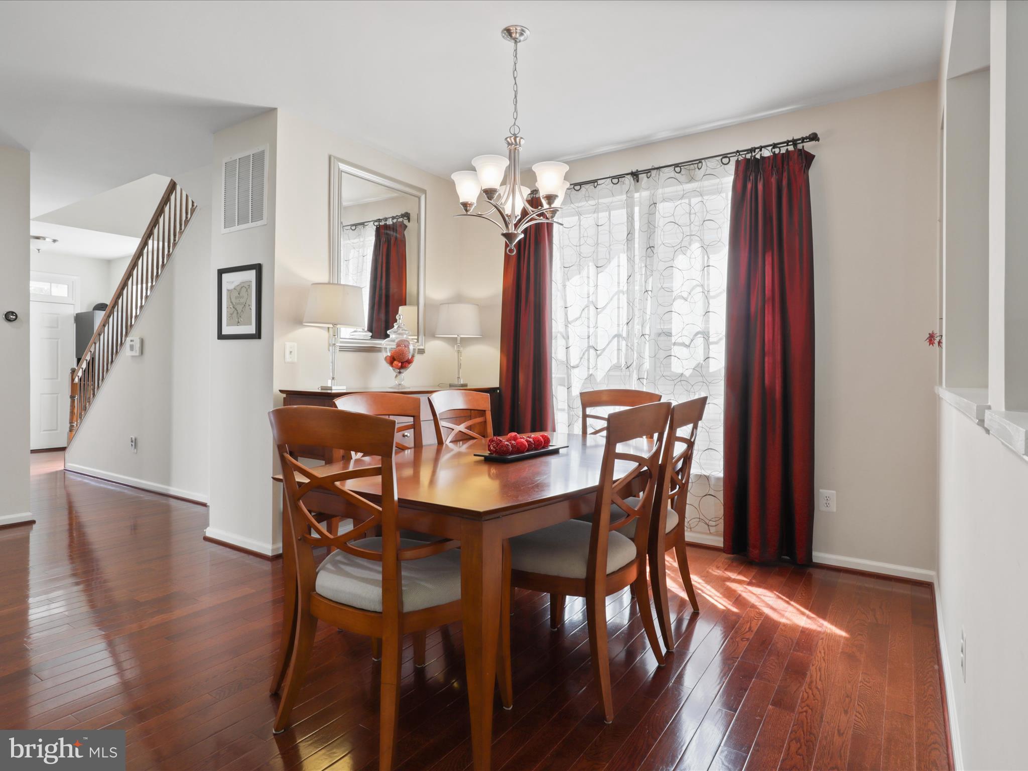 8033 ANNETTE DRIVE