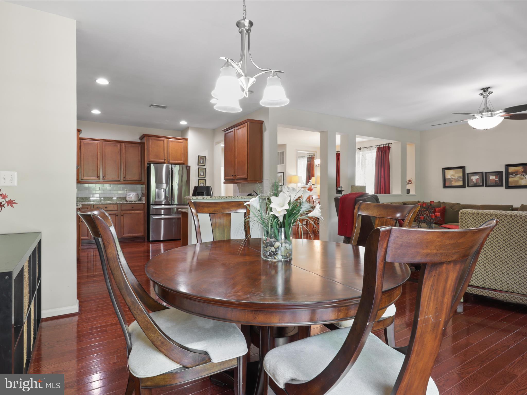 8033 ANNETTE DRIVE