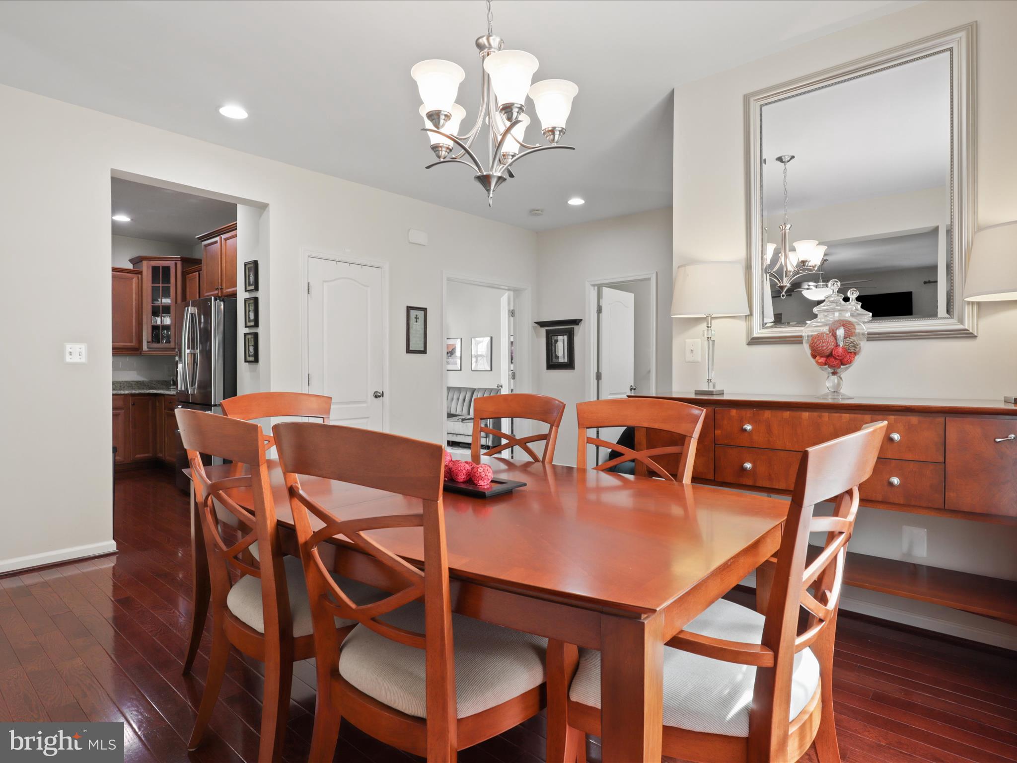 8033 ANNETTE DRIVE