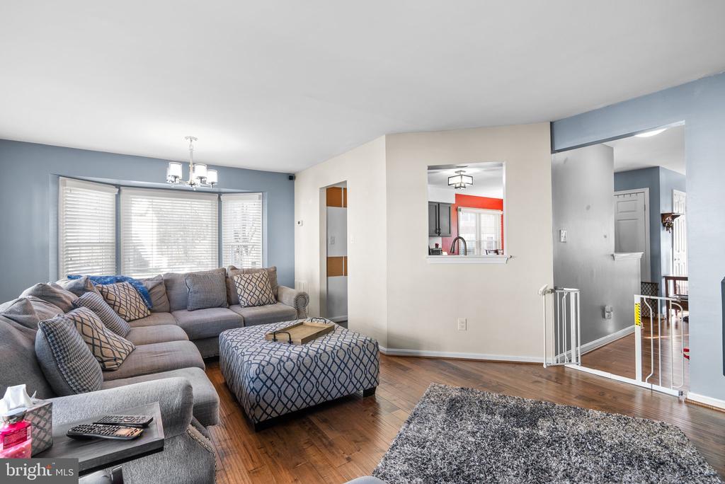 8052 SKY BLUE DRIVE