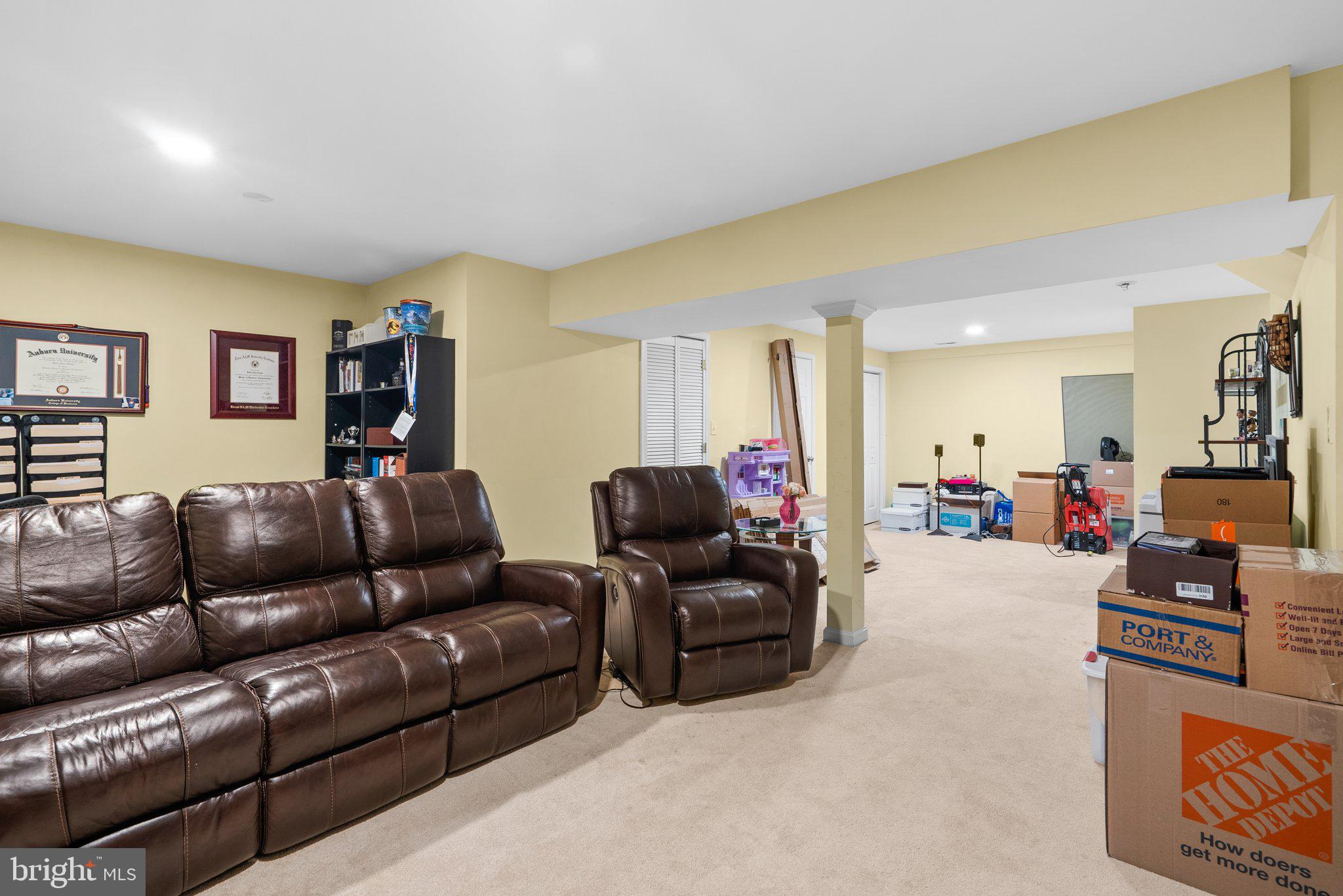8052 SKY BLUE DRIVE