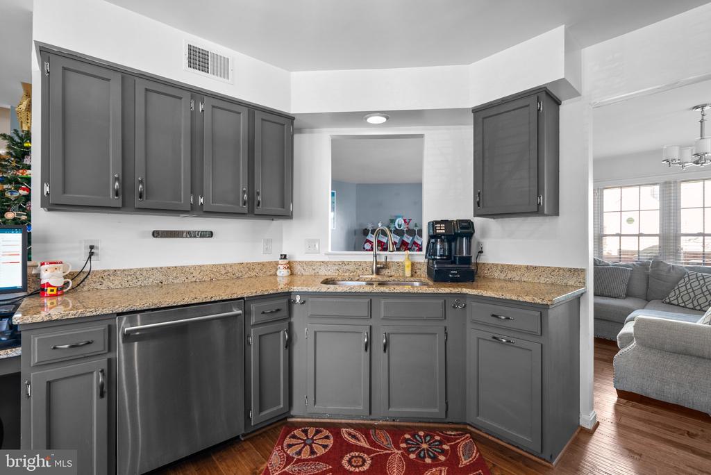8052 SKY BLUE DRIVE